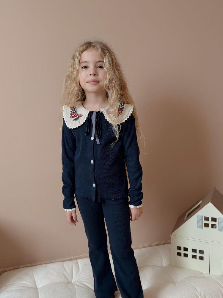 Emirrkids_bfb8e6c3d5f99834c9e9e048a1e8e6d5 Nakışlı Yaka Ribana Takım(Lacivert) - Görsel 1
